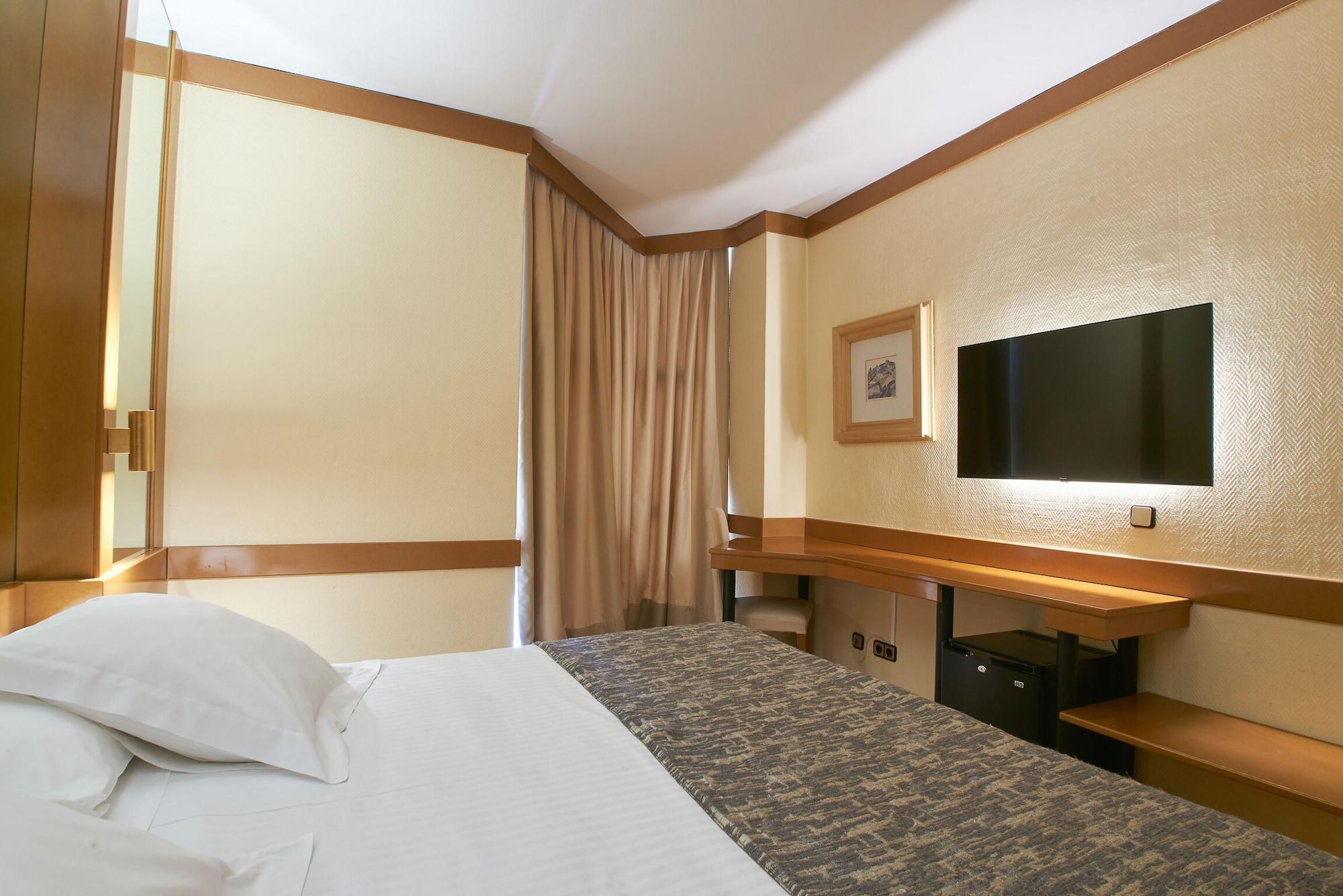 Hotel Arcos 4*