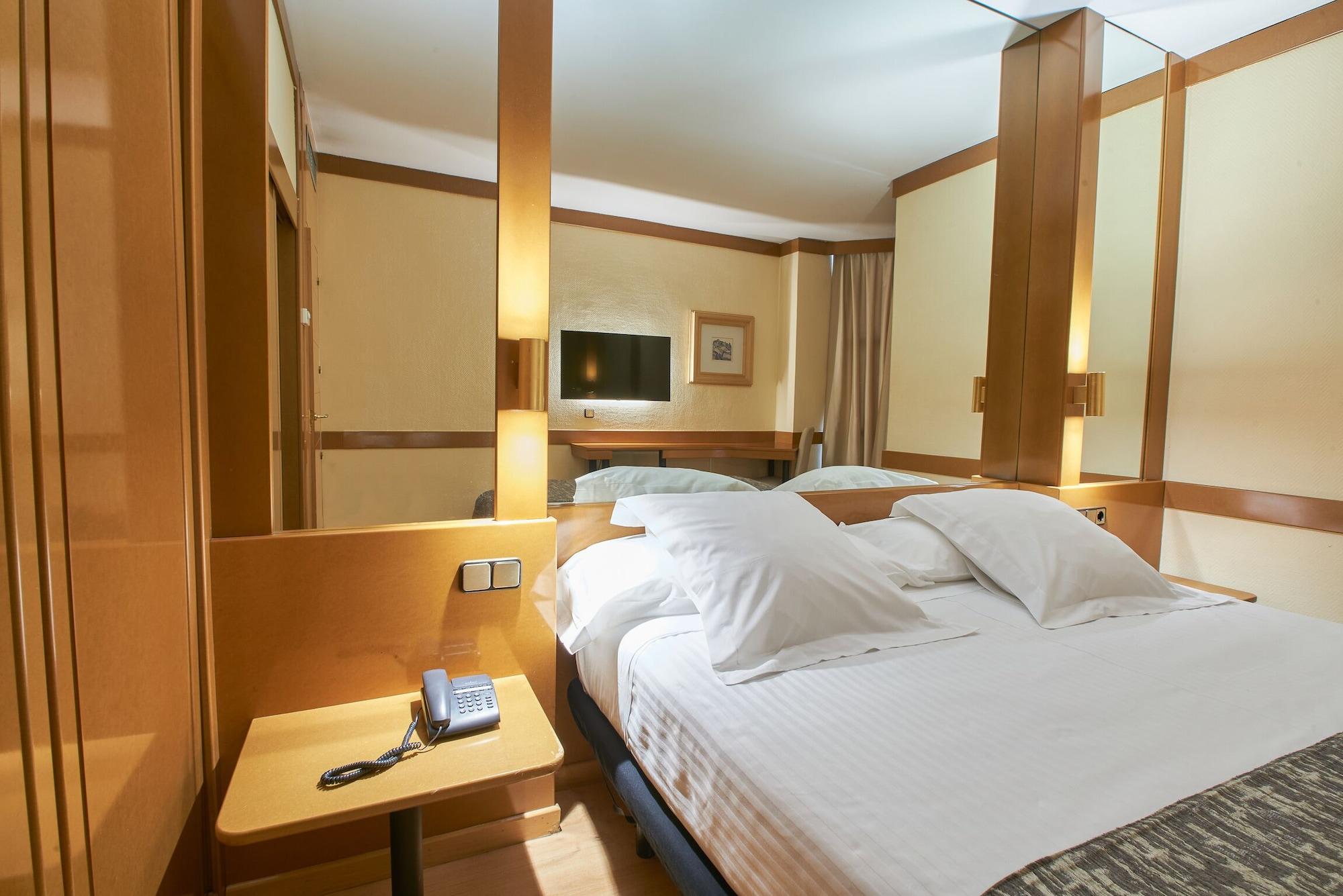 Hotel Arcos 4*